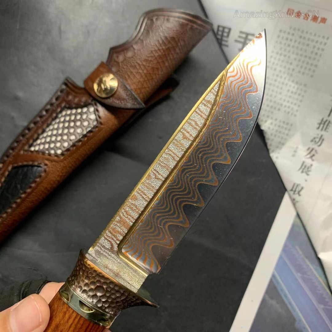 Collectible Handcrafted Copper Damascus Steel Knife Full Tang Desert Ironwood - AK-HT0910-1