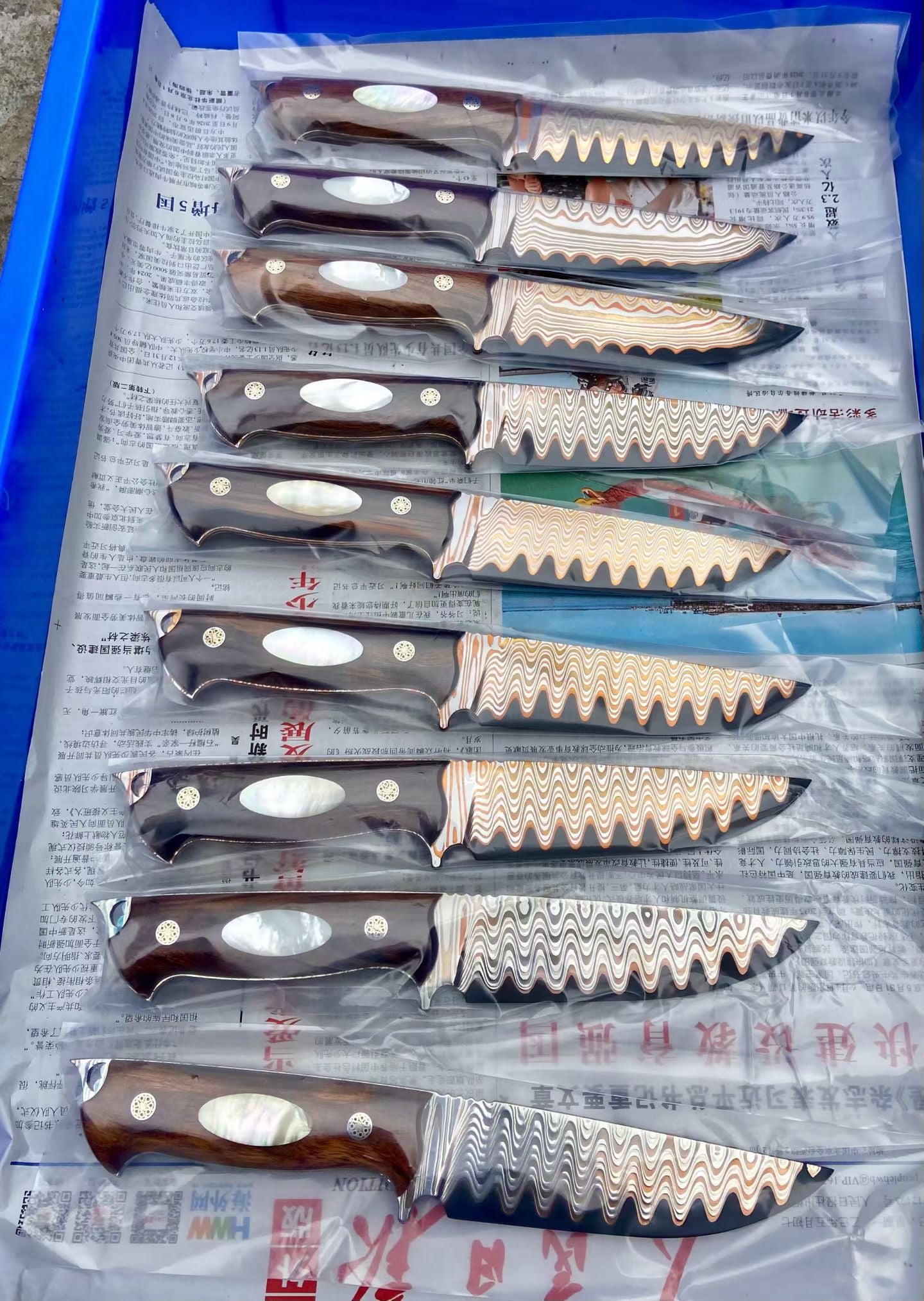 RARE Copper-Infused Damascus Steel Fixed Blade Knife with Desert Ironwood Handle - AK-HT1032