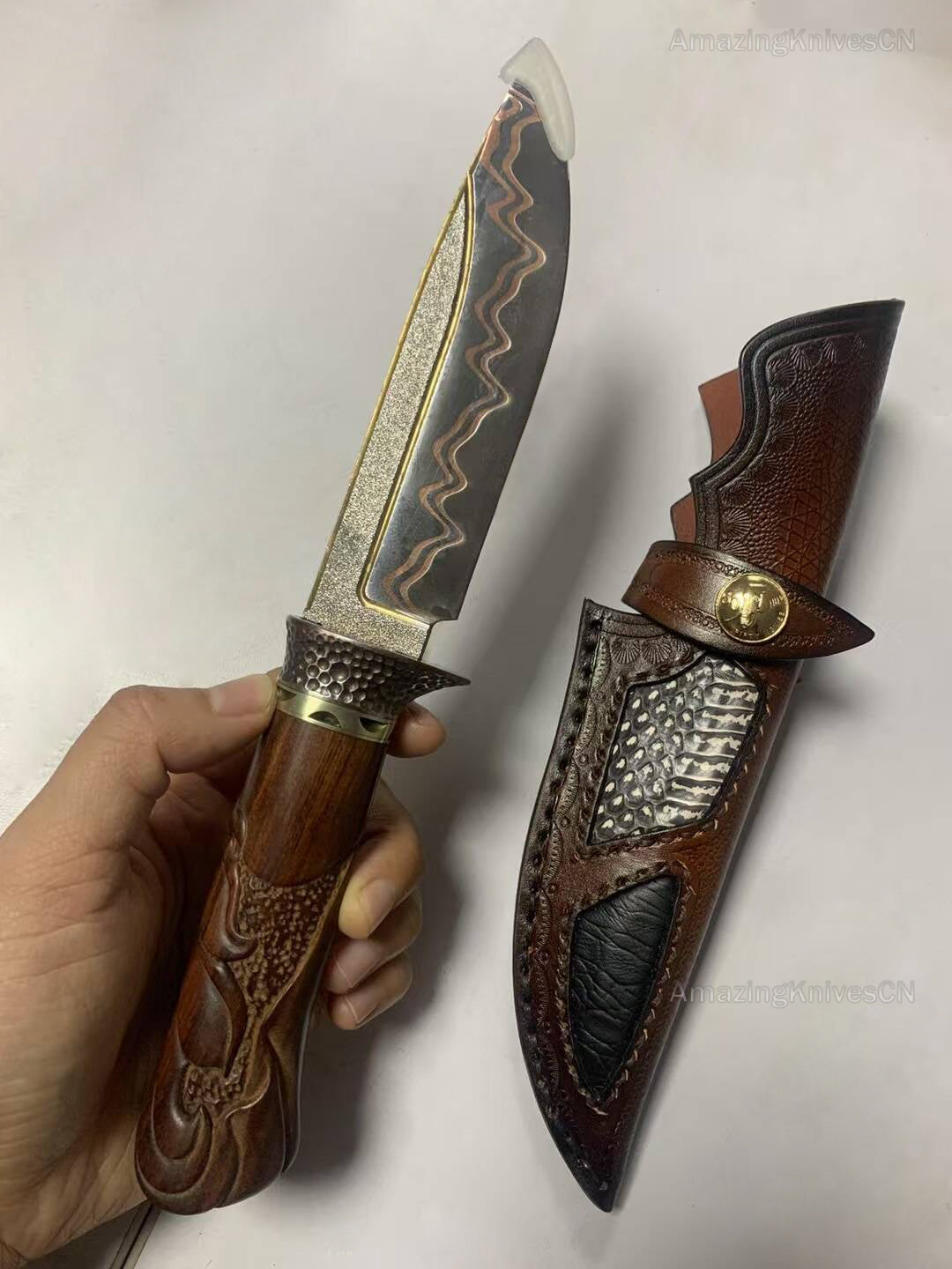 Collectible Handcrafted Copper Damascus Steel Knife Full Tang Desert Ironwood - AK-HT0910-2