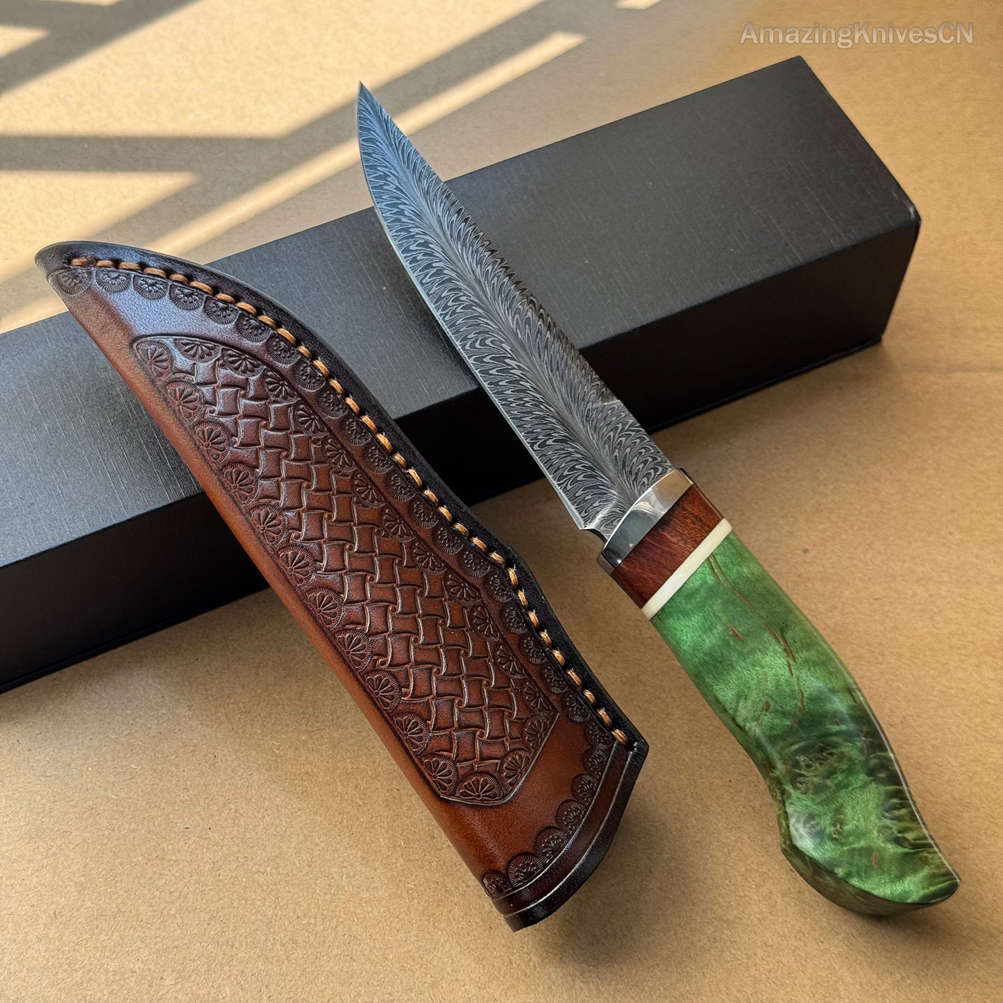 Collectible Handmade Feather Damascus Steel Knife Hunting Knife - AK-HT0974