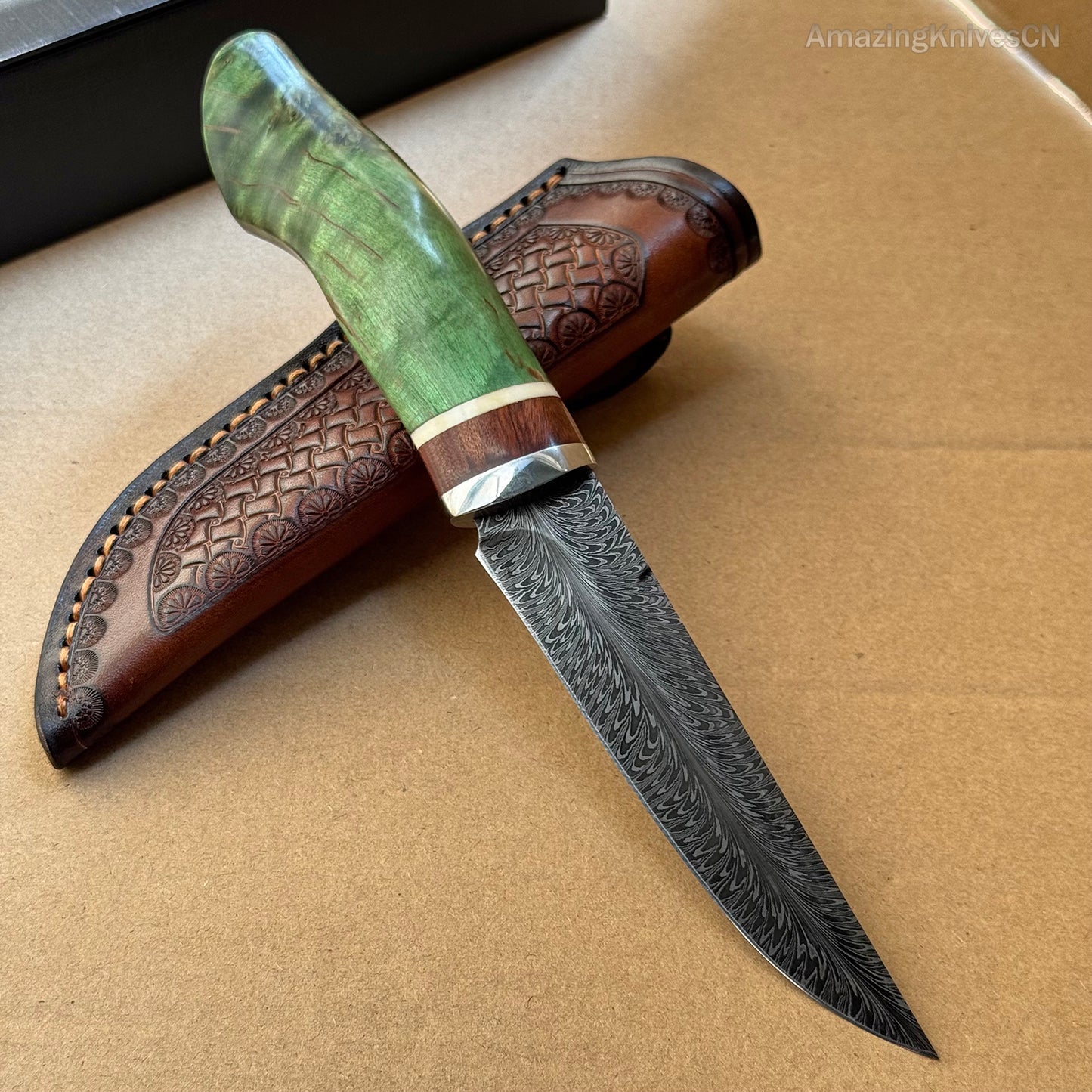 Collectible Handmade Feather Damascus Steel Knife Hunting Knife - AK-HT0974