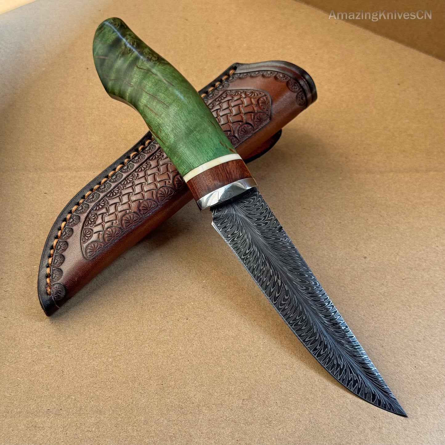 Collectible Handmade Feather Damascus Steel Knife Hunting Knife - AK-HT0974