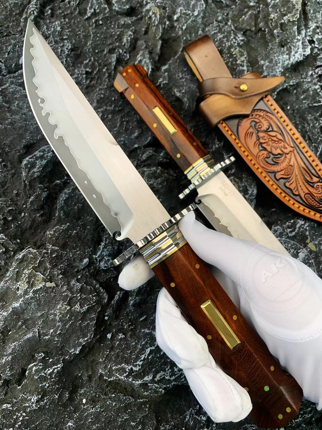 Handmade Japanese SKD-11 Steel Hunting Knife Survival Bowie Knife Full Tang - AK-HT0771