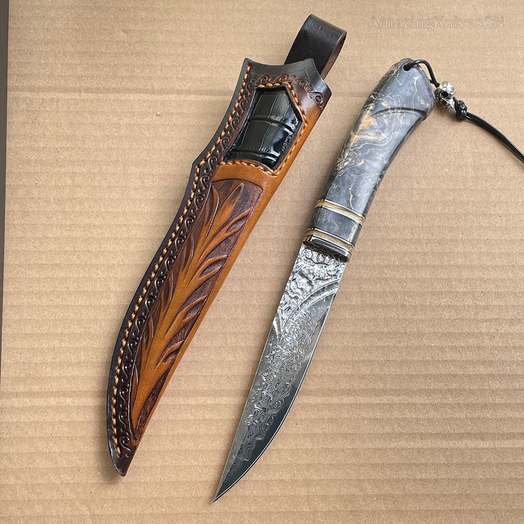 Fixed Blade Vg10 Steel Damascus Hunting Knife Handcrafted Steel Engraved Pattern - AK-HT0833