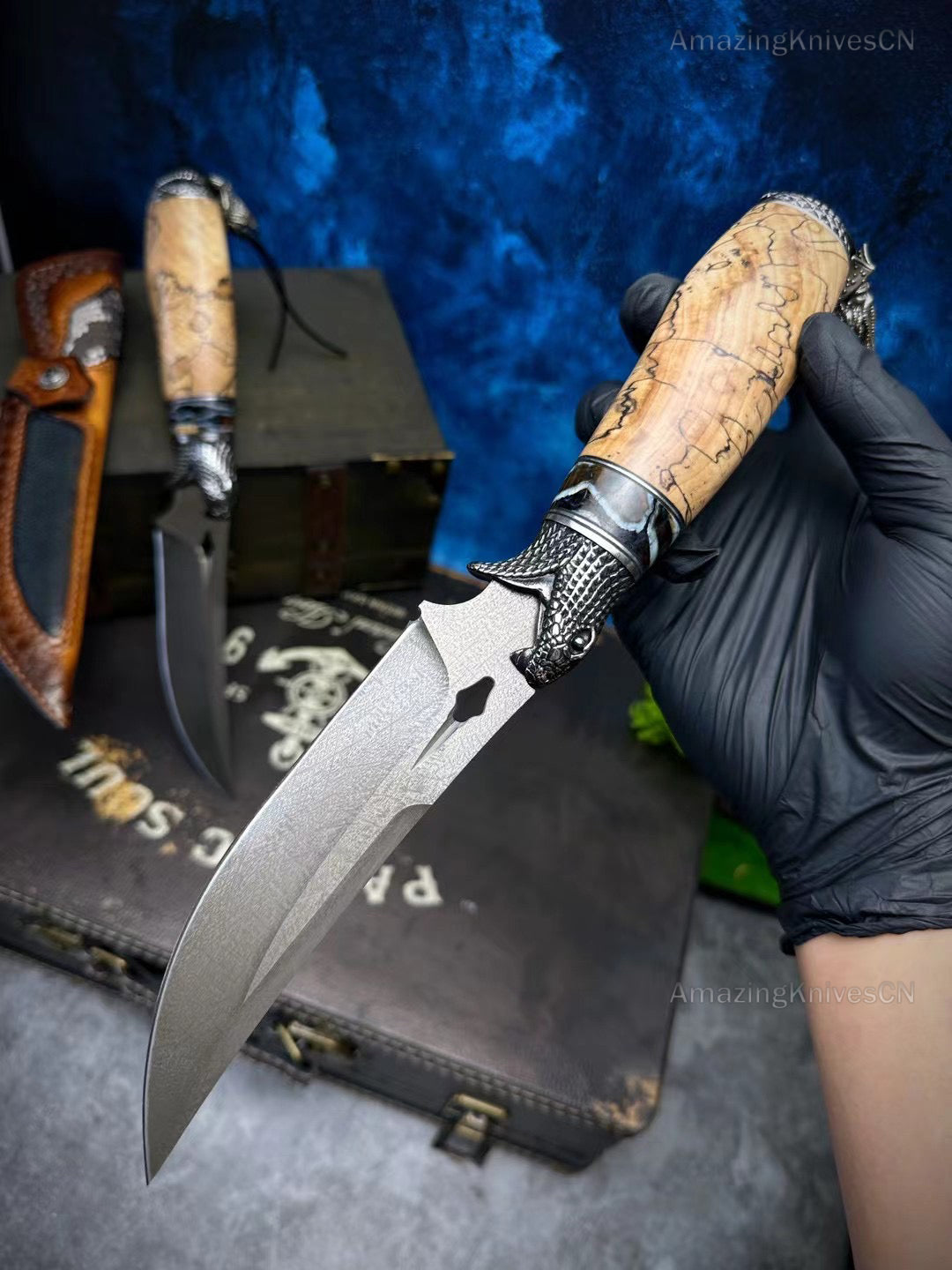 Collectible Wootz Steel Hunting Knife Fixed Blade Carved Snake -AK-HT0847