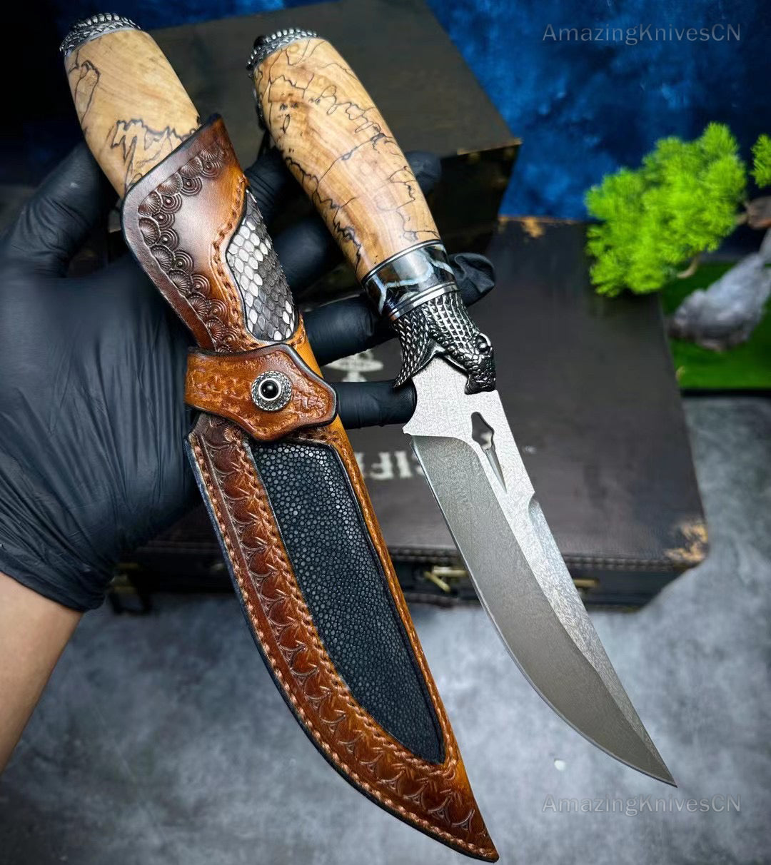 Collectible Wootz Steel Hunting Knife Fixed Blade Carved Snake -AK-HT0847