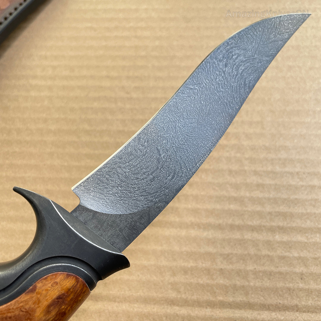 Handcrafted Wootz Steel Fixed Blade Outdoor Collectible Knife Desert Ironwood Handle with Leather Sheath - AK-HT0838