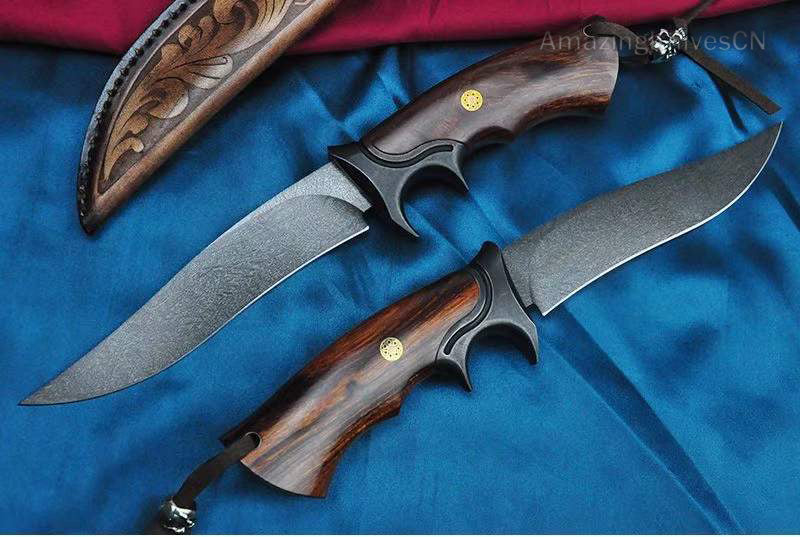 Handcrafted Wootz Steel Fixed Blade Outdoor Collectible Knife Desert Ironwood Handle with Leather Sheath - AK-HT0838