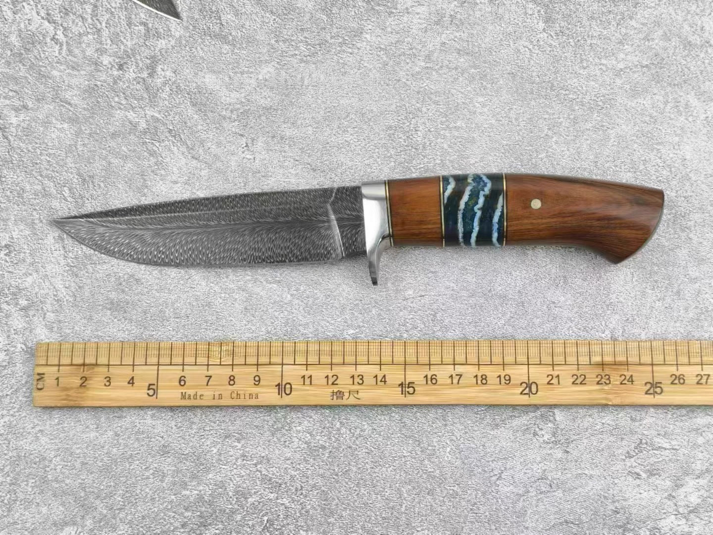 Luxury Handmade Feather Damascus Steel Hunting Knife with Leather Sheath - AK-HT0999