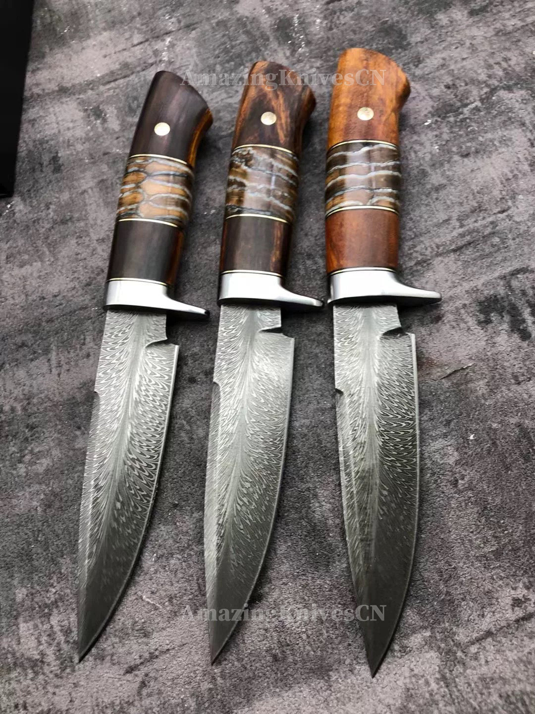 Luxury Handmade Feather Damascus Steel Hunting Knife with Leather Sheath - AK-HT0999