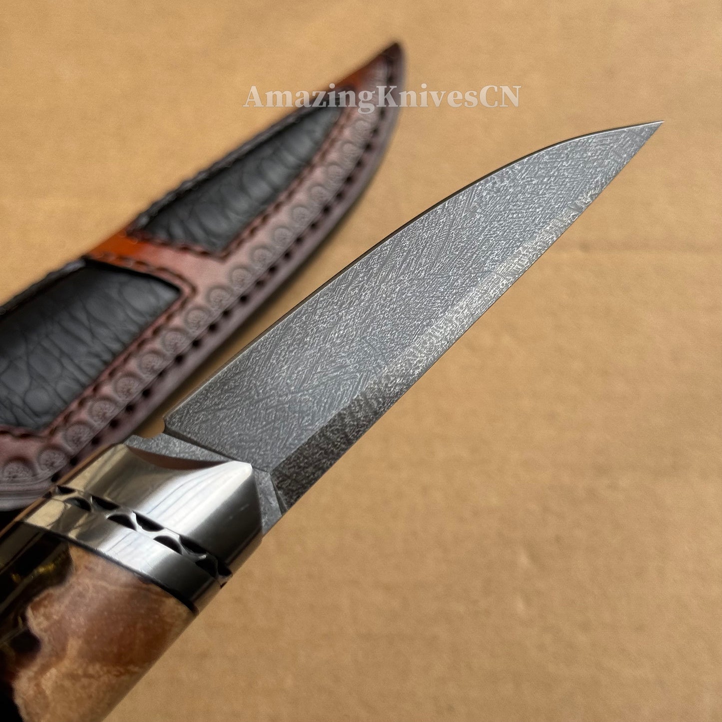 Premium Collectible Wootz Steel Knife with Leather Sheath - AK-HT0806
