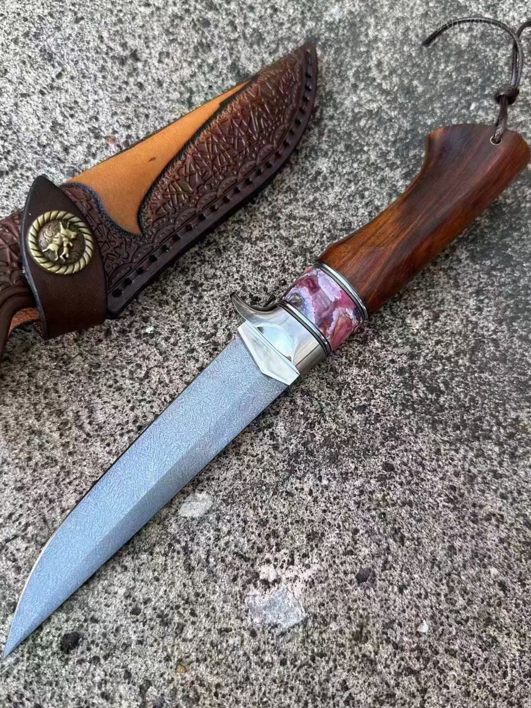 Handcrafted Wootz Steel Fixed Blade Bowie Collectible Knife Desert Ironwood Handle with Leather Sheath - AK-HT0957