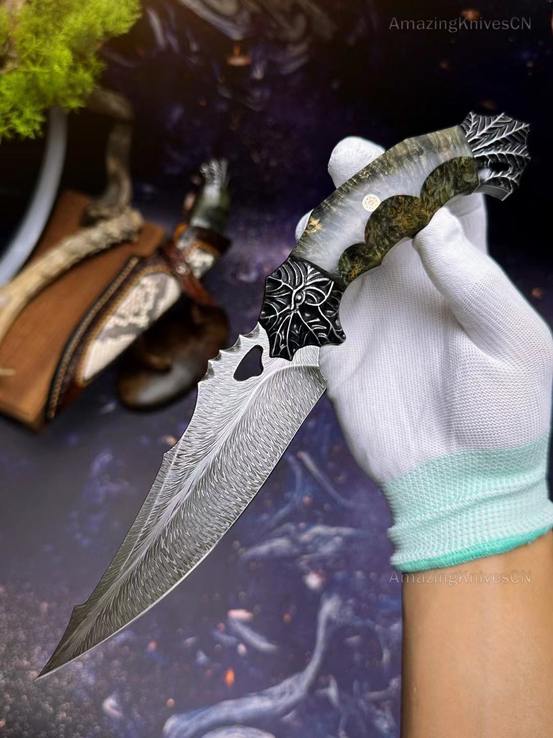 Collectible Luxury Feather Damascus Steel Knife Hunting Knife Stable Wood - AK-HT0860