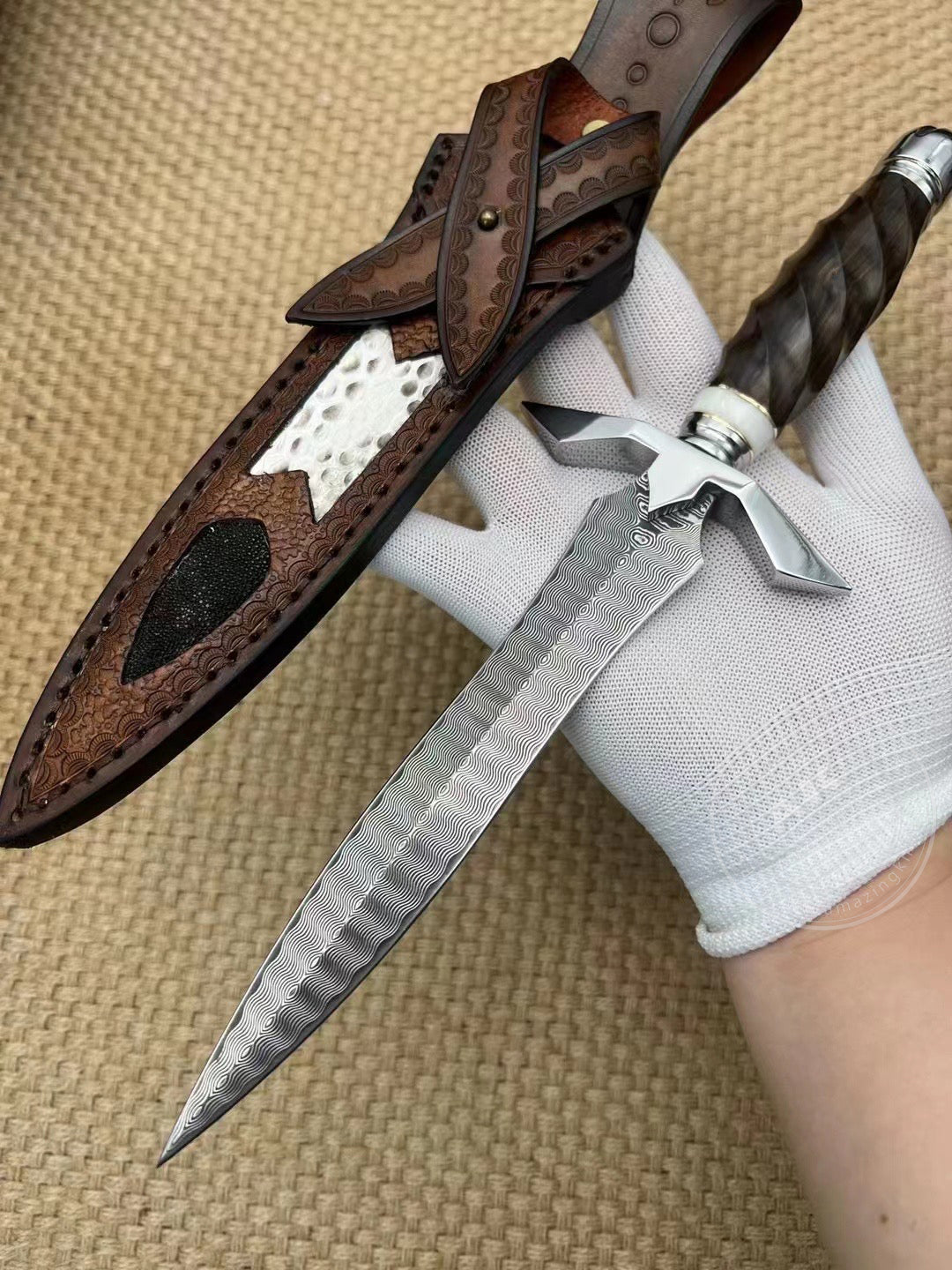 Damascus Dirk Outdoor Survival Hunting Knife Army Sword Fixed Blade Dagger - AK-HT0759