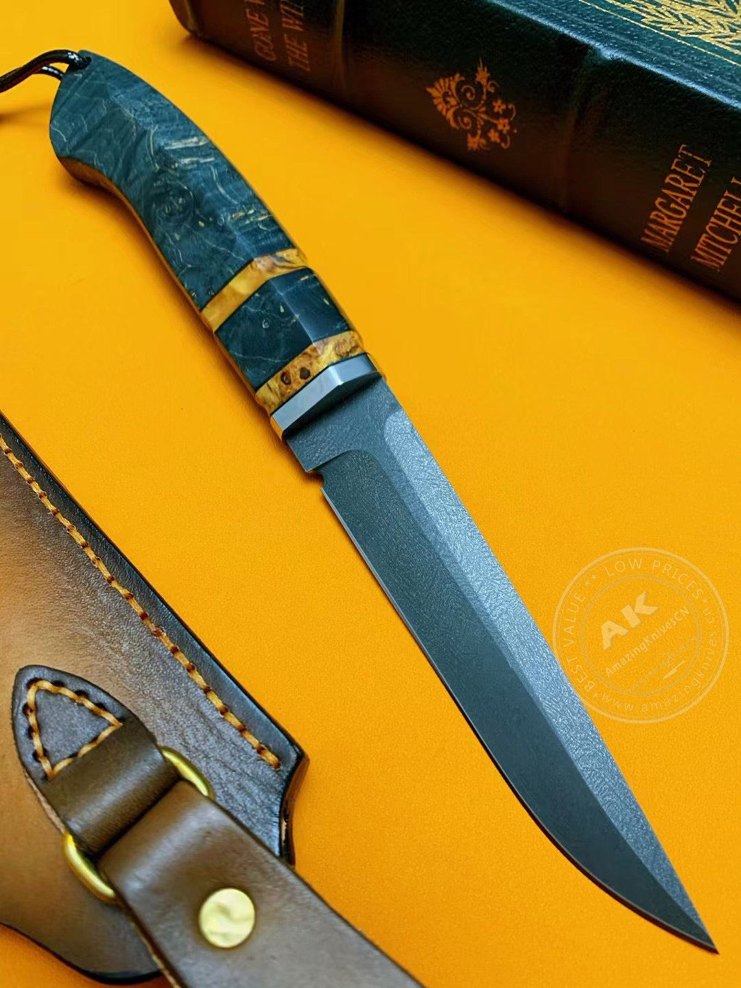 Wootz Steel Hunting Knife with Leather Sheath - AK-HT0775