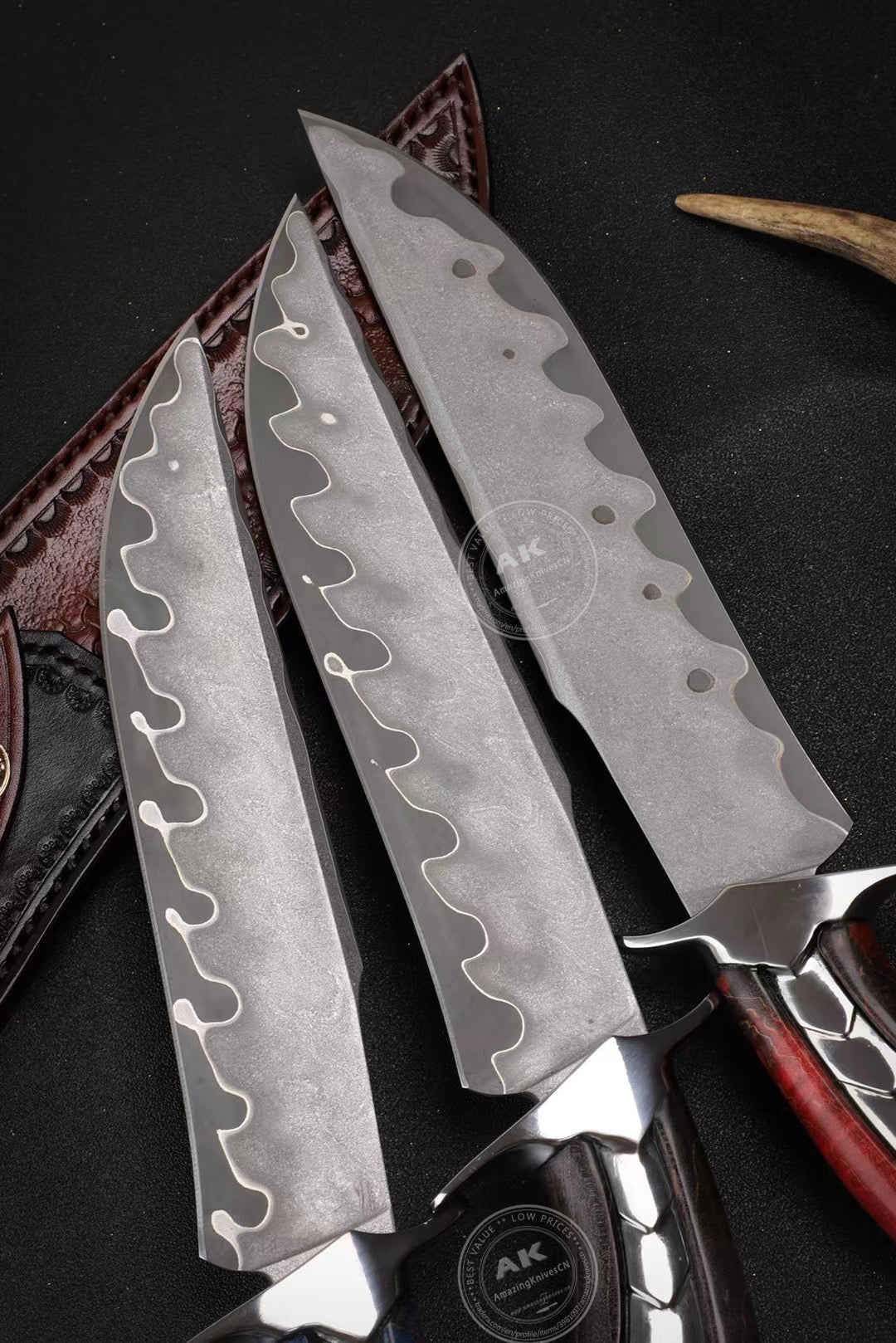 Hand Forged Damascus Steel Hunting Knife Bowie Survival Fixed Blade Full Tang- AK-HT0779