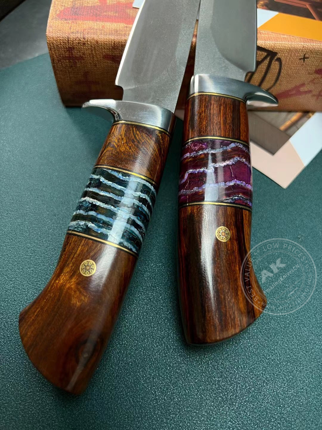 Luxury Handmade Wootz Steel Hunting Knife with Leather Sheath - AK-HT0780