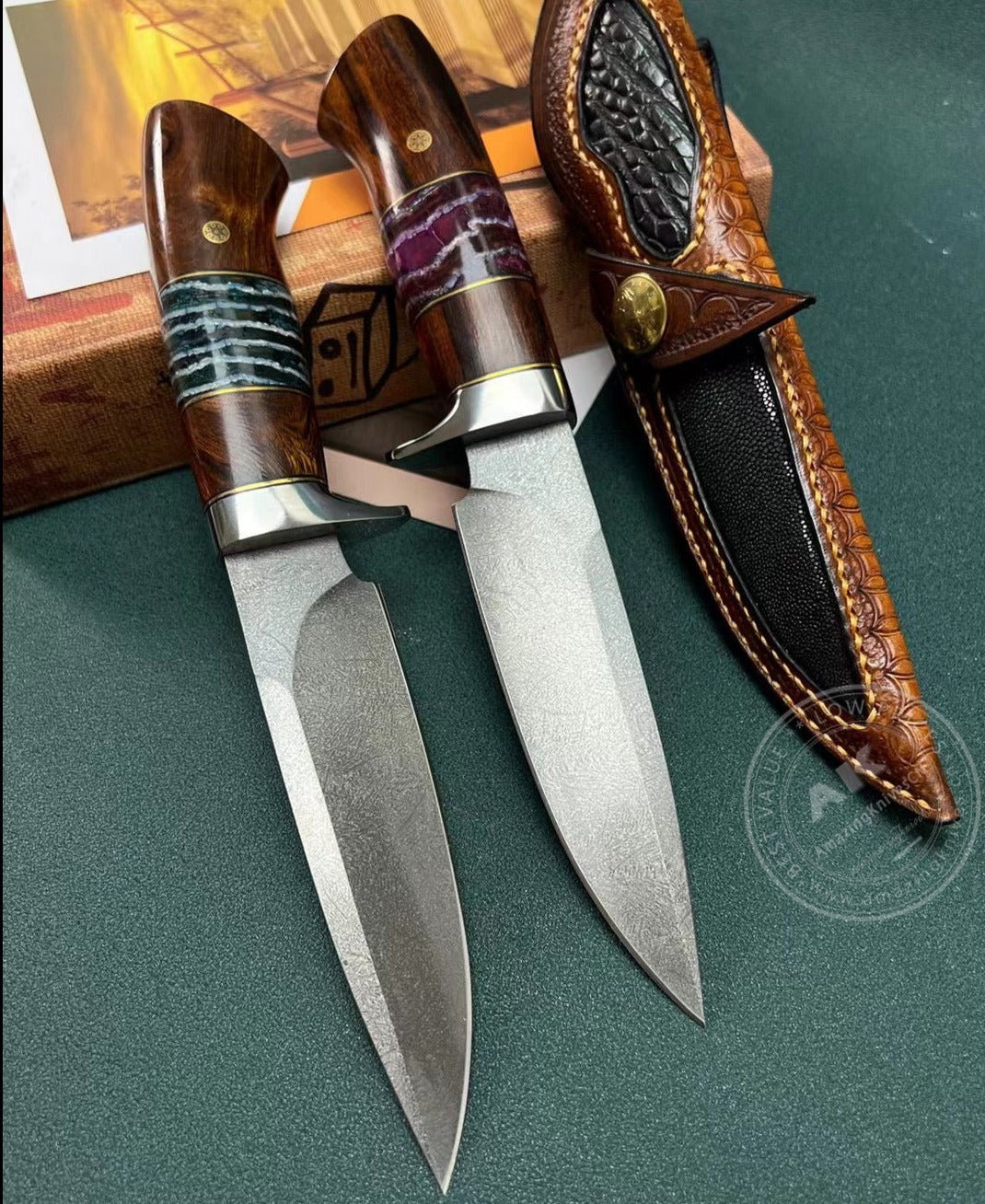 Luxury Handmade Wootz Steel Hunting Knife with Leather Sheath - AK-HT0780