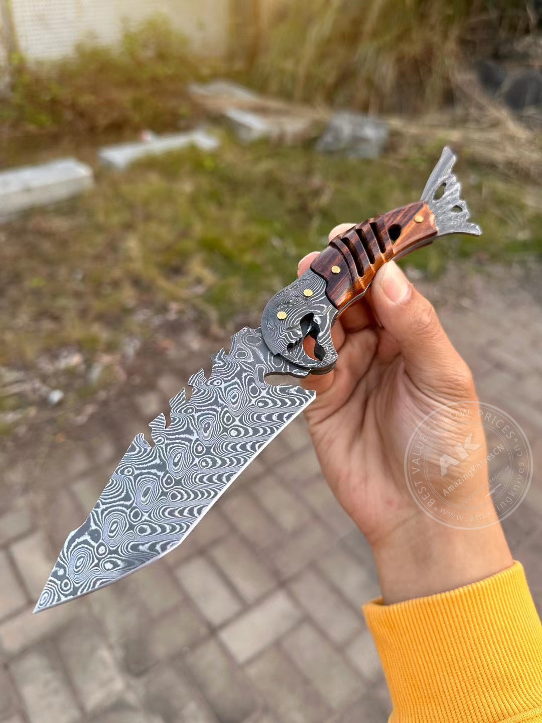 Handcrafted 95 Layer Damascus Hunting Knife Full Tang Desert Ironwood w/ Sheath - AK-HT0813