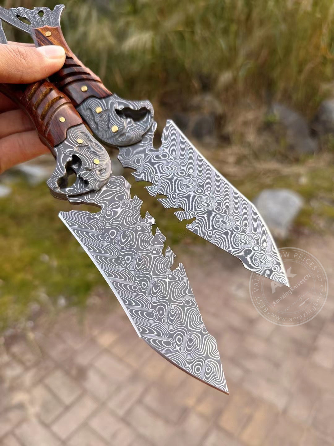 Handcrafted 95 Layer Damascus Hunting Knife Full Tang Desert Ironwood w/ Sheath - AK-HT0813