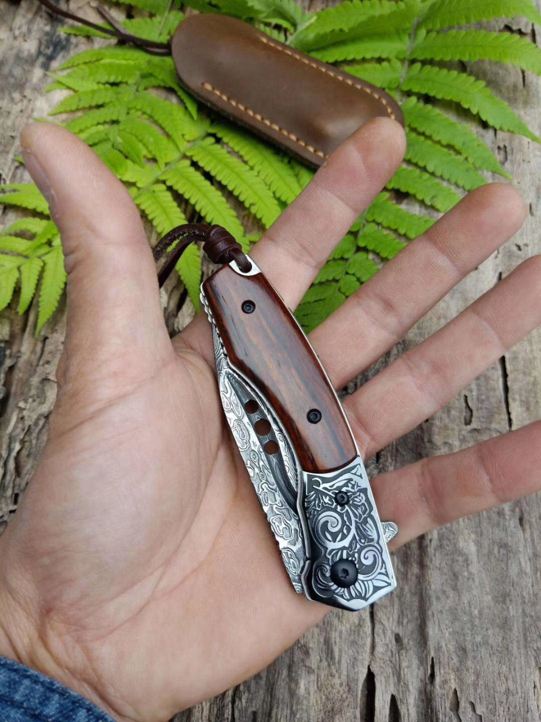 VG10 DAMASCUS FOLDING KNIFE BLACK - AK-HT0339