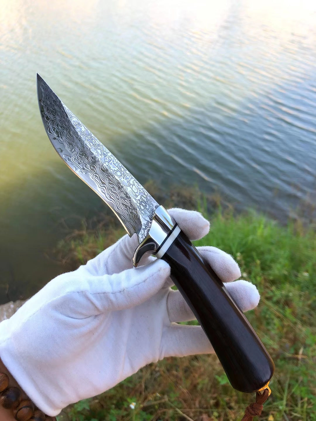 VG10 Damascus Hunting Knife Handcrafted Survival Bowie Fixed Blade Ebony Handle - AK-HT0492