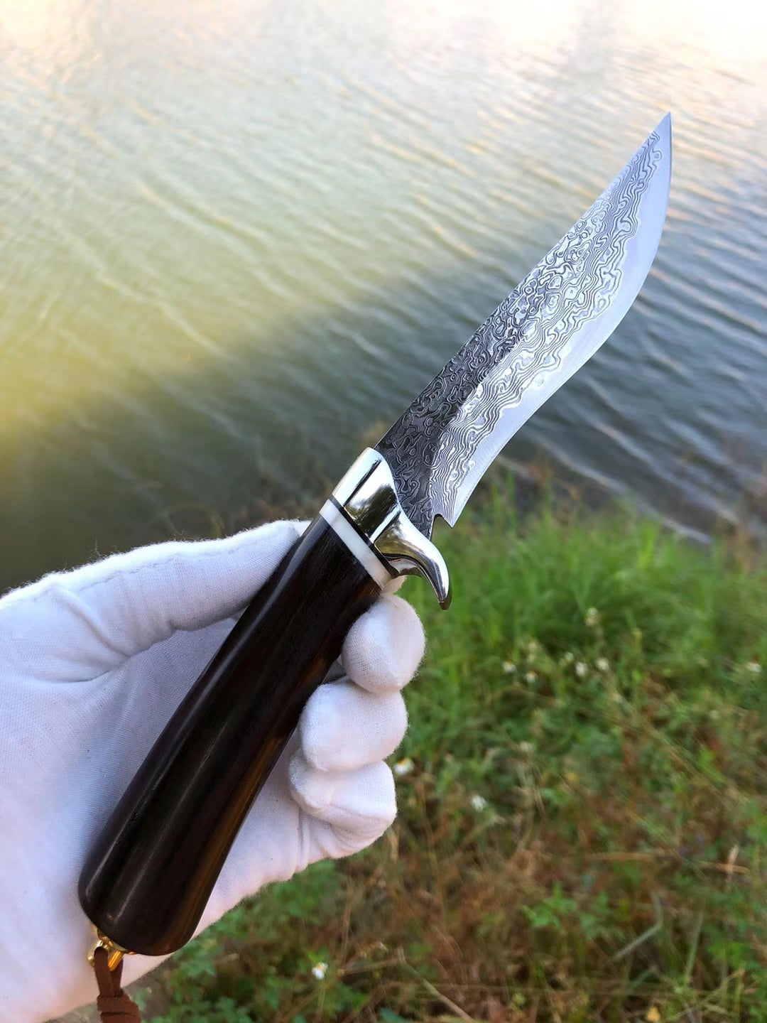 VG10 Damascus Hunting Knife Handcrafted Survival Bowie Fixed Blade Ebony Handle - AK-HT0492