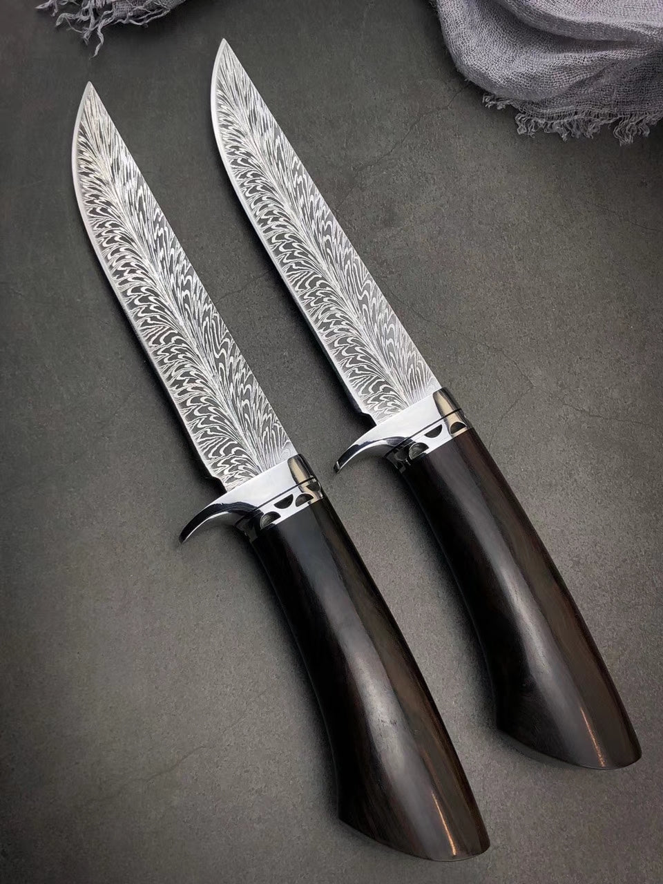 Stainless Steel Hunting Knife Feather Pattern Survival Camping Fixed Blade Bowie - AK-HT0498