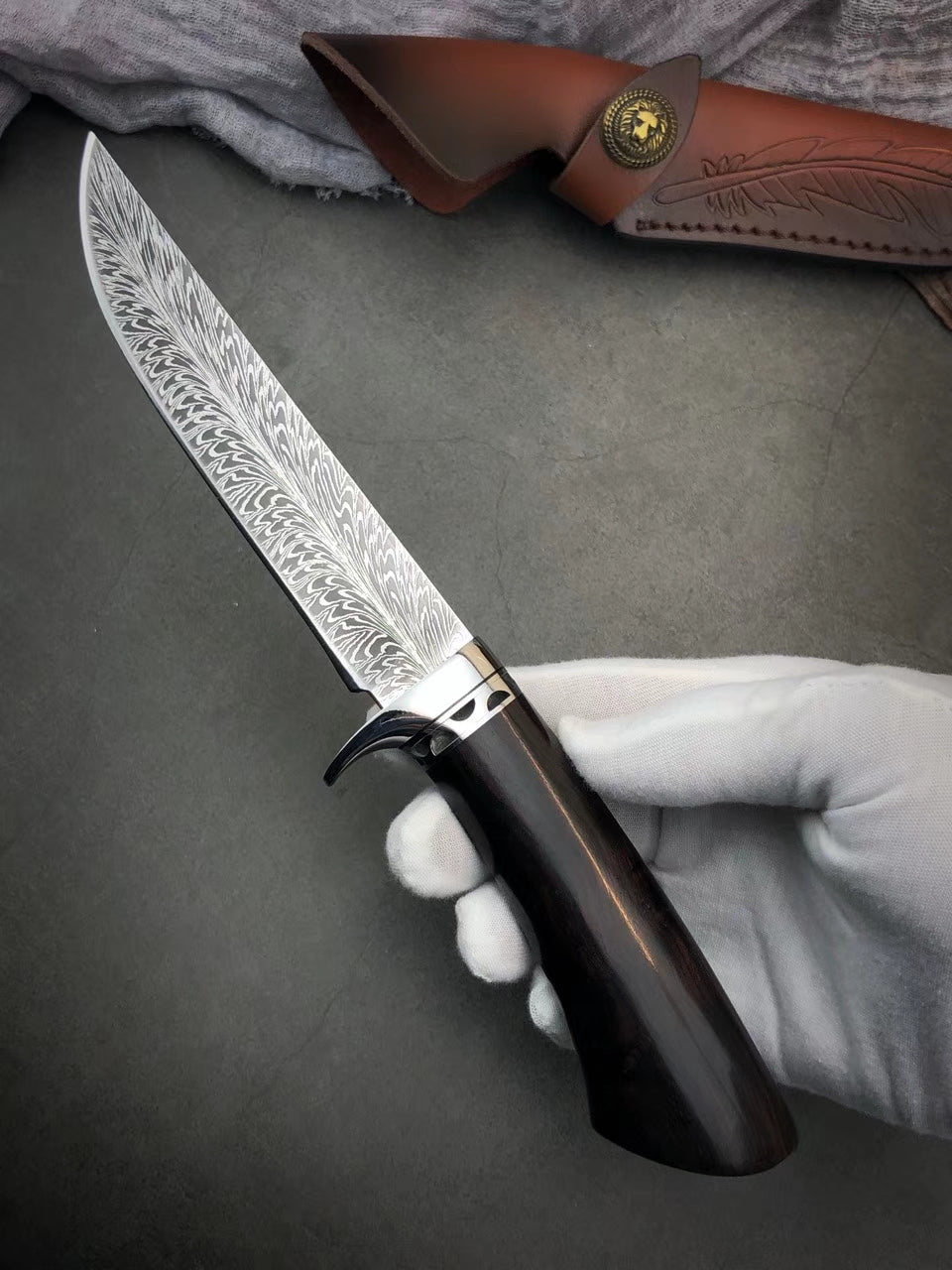 Stainless Steel Hunting Knife Feather Pattern Survival Camping Fixed Blade Bowie - AK-HT0498