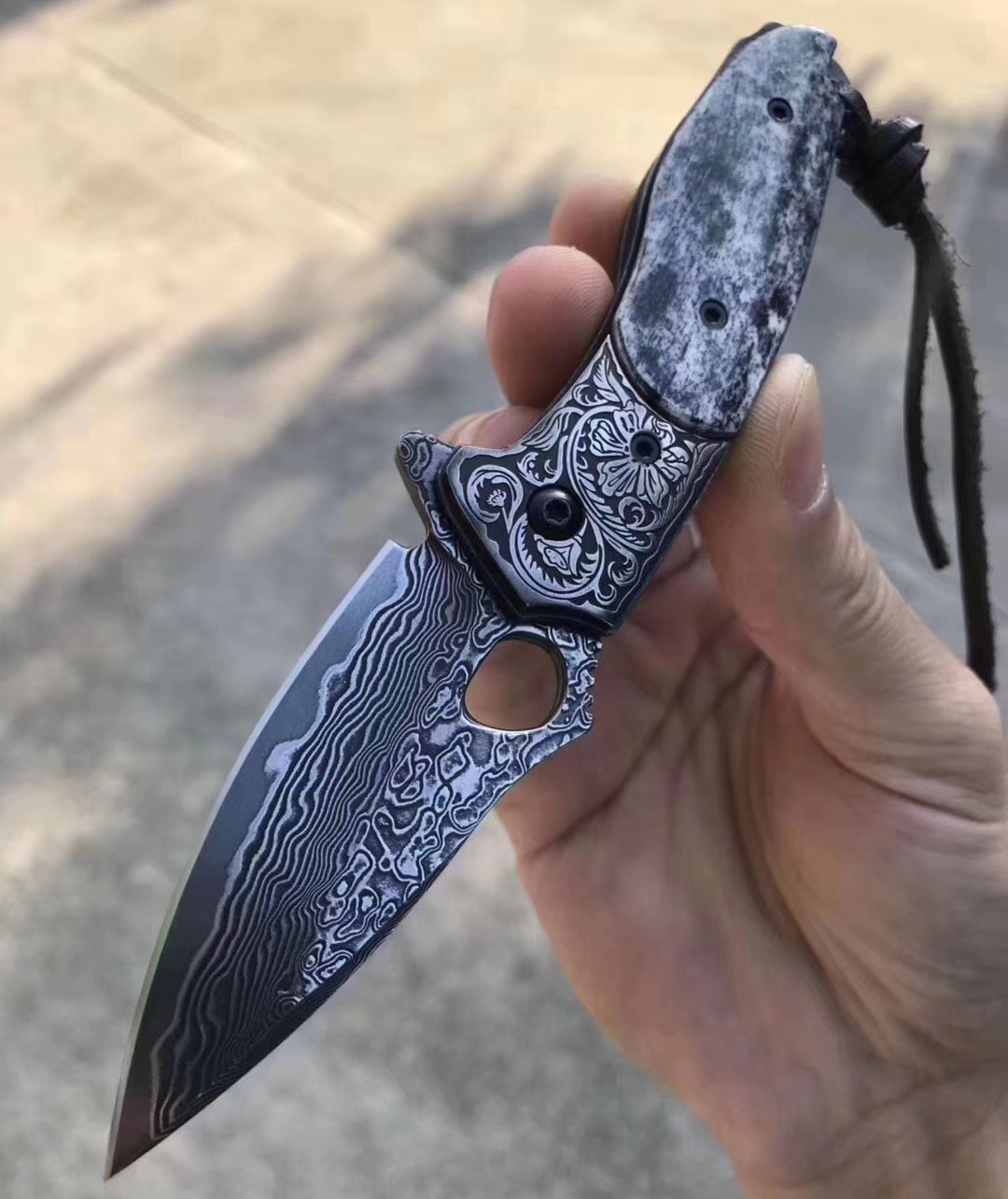 VG10 Damascus Hunting Knife Black Folding Knife Camping Rescue Bone/Wood Handle- AK-HT0511