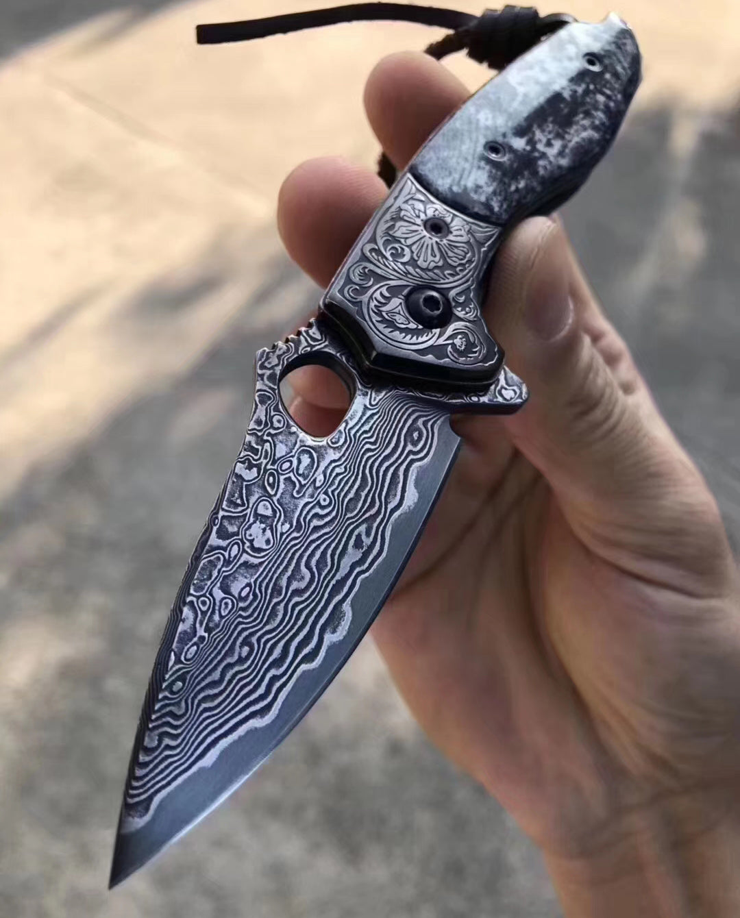 VG10 Damascus Hunting Knife Black Folding Knife Camping Rescue Bone/Wood Handle- AK-HT0511