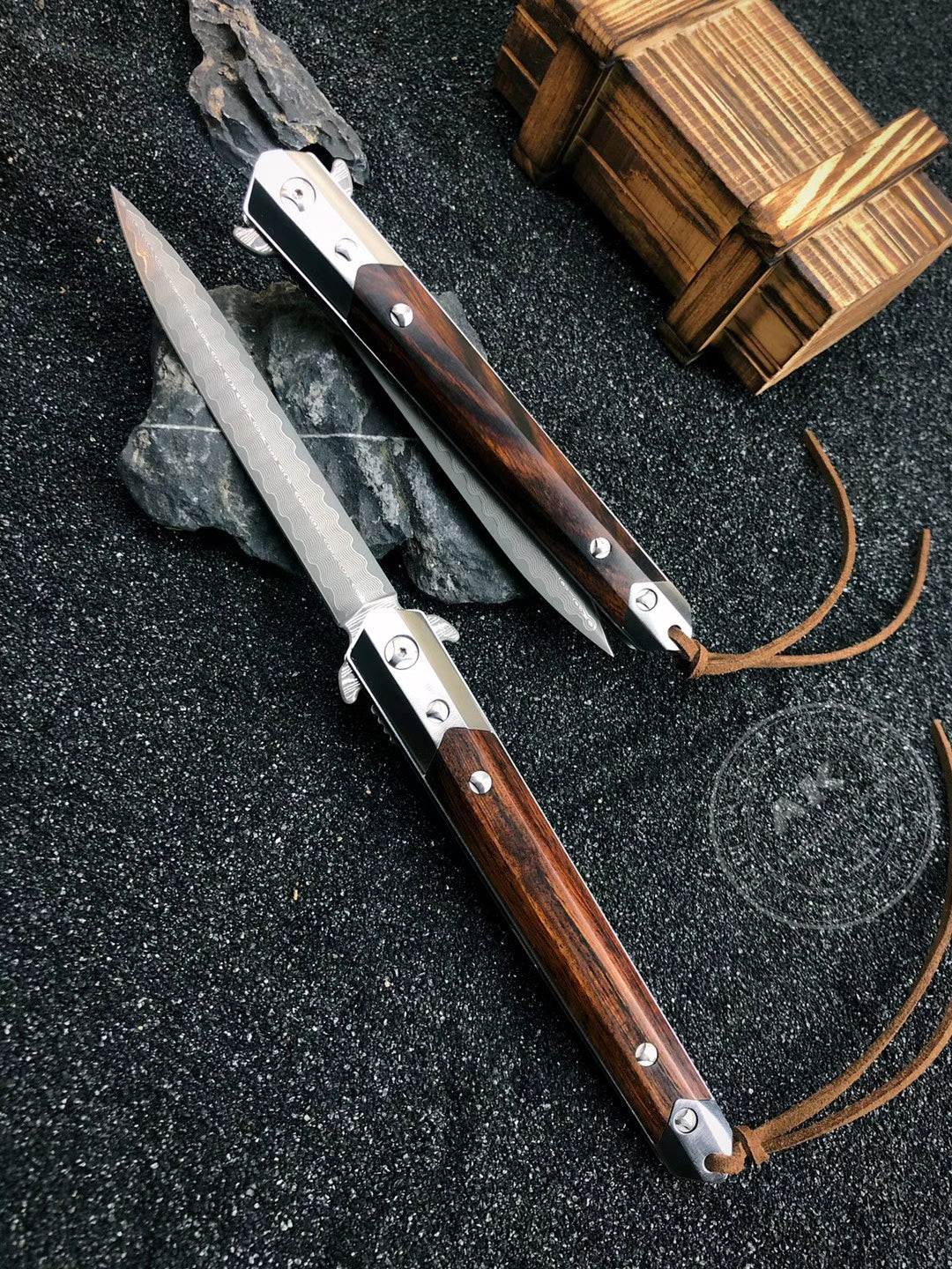 Vg10 Damascus Flipper Knife Folding Blade Tactical Knife Needle Point - AK-HT0590