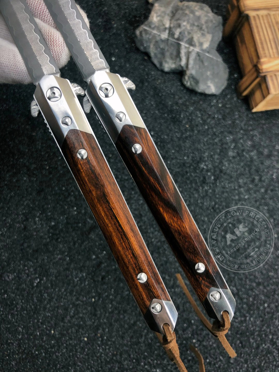 Vg10 Damascus Flipper Knife Folding Blade Tactical Knife Needle Point - AK-HT0590