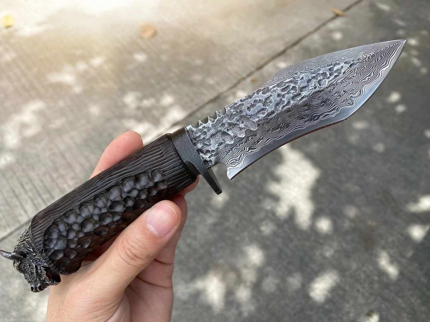 Vg10 Damascus Hunting Knife Hammered Survival Handcarved Yak Head Ebony Black - AK-HT0592