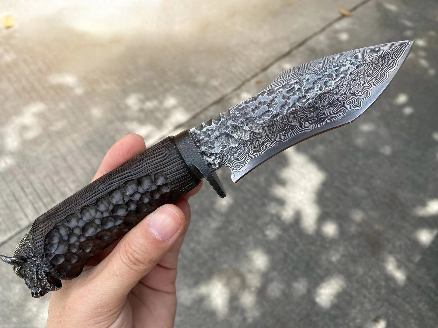 Vg10 Damascus Hunting Knife Hammered Survival Handcarved Yak Head Ebony Black - AK-HT0592