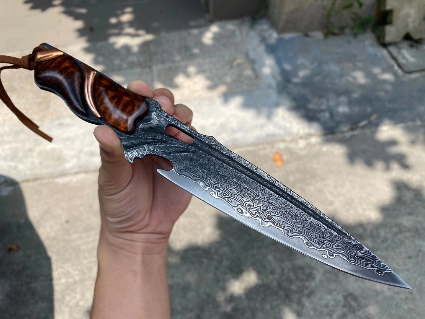 JAPANESE DAMASCUS VG10 HUNTING KNIFE BLOOD GROOVED FULL TANG - AK-HT0413