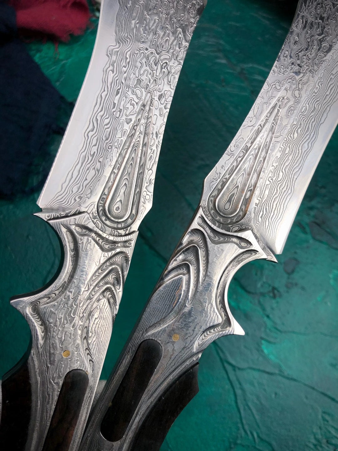 TACTICAL VG10 DAMASCUS FULL TANG FIXED BLADE HUNTING KNIFE- AK-HT0574