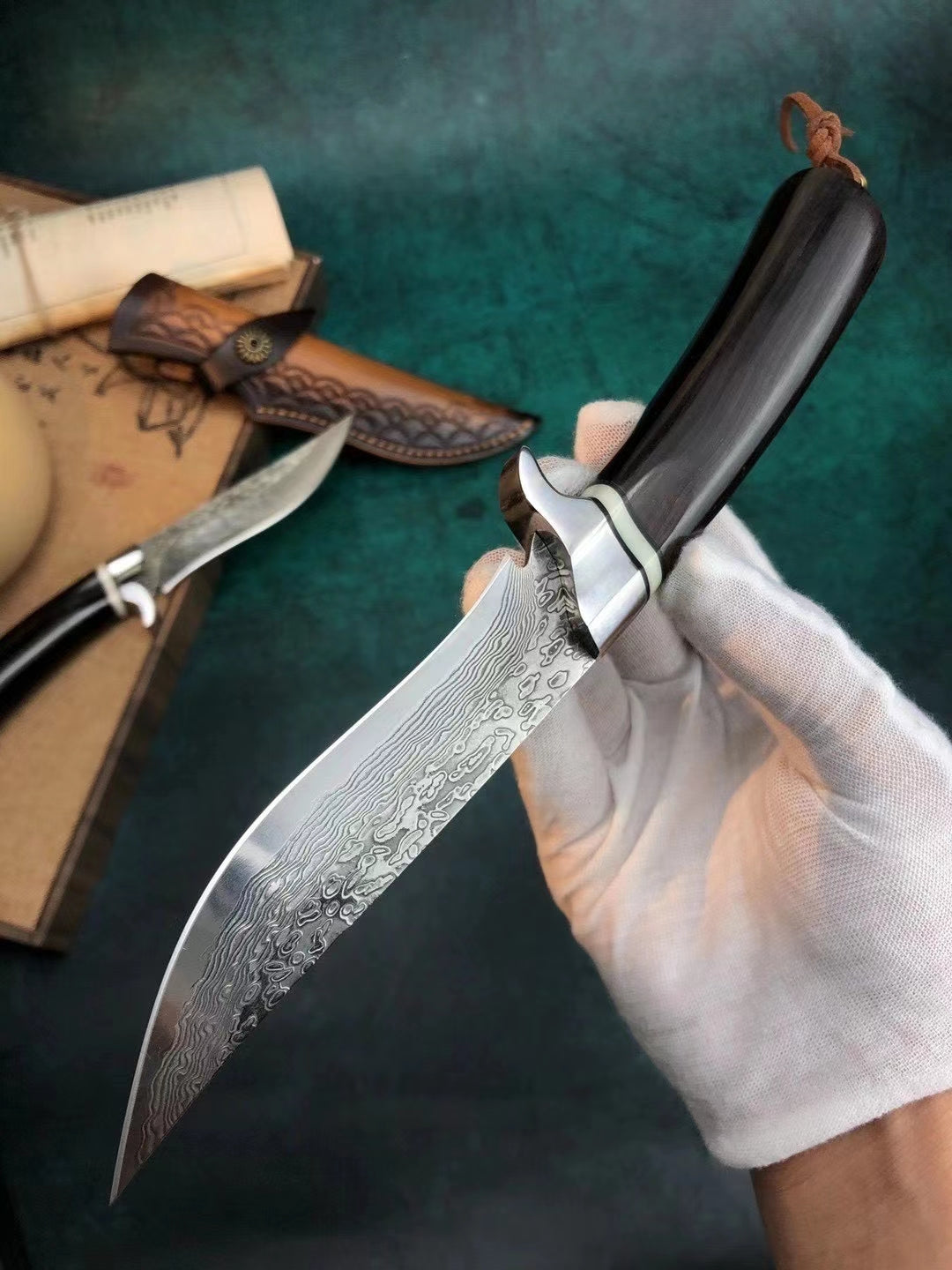 VG10 Damascus Hunting Knife Handcrafted Survival Bowie Fixed Blade Ebony Handle - AK-HT0492