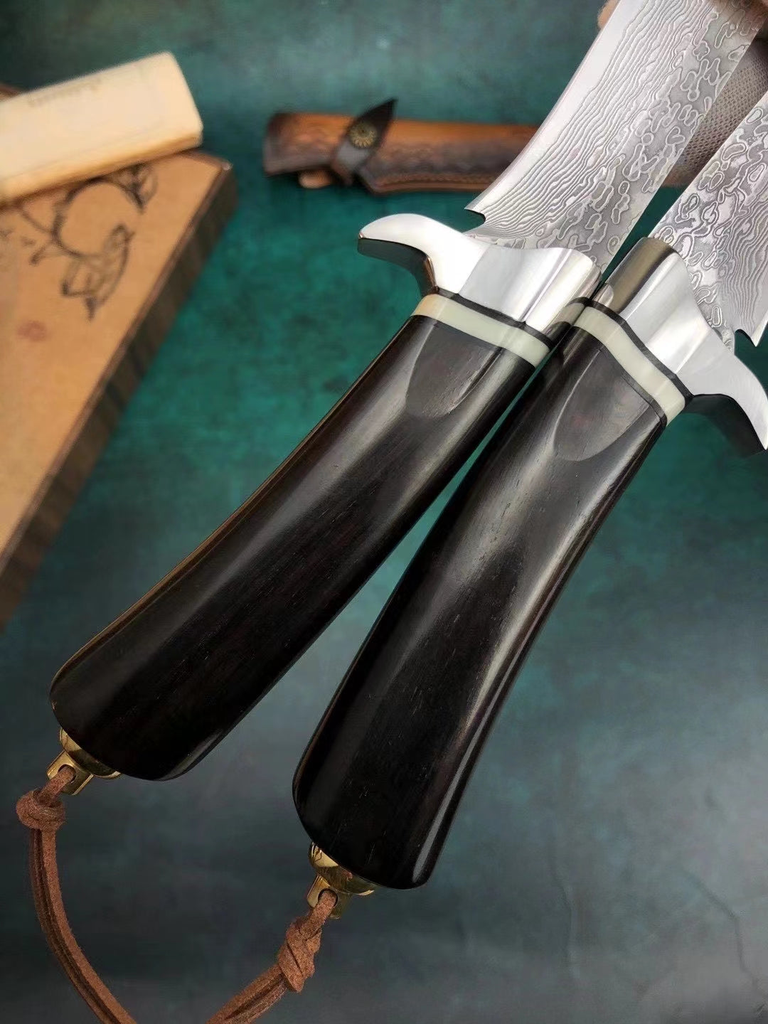 VG10 Damascus Hunting Knife Handcrafted Survival Bowie Fixed Blade Ebony Handle - AK-HT0492