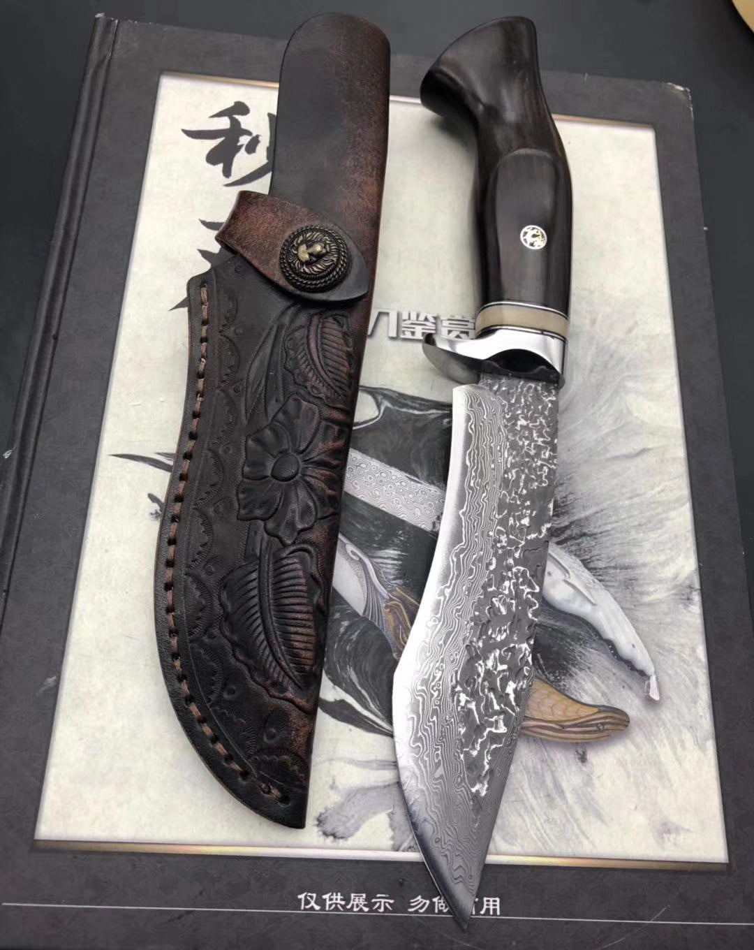 VG10 Damascus Steel Ebony Wood Straight Hunting Outdoor Sheath Camping Gear - AK-HT0677