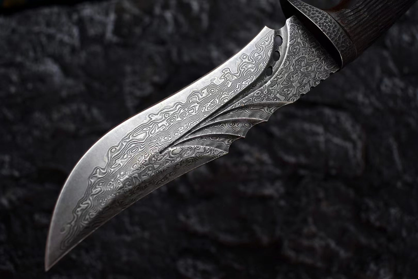 Hunting Damascus Bowie Knife Rescue Survival Knife Collectible Handmade Knife Wolf Head - AK-HT0708