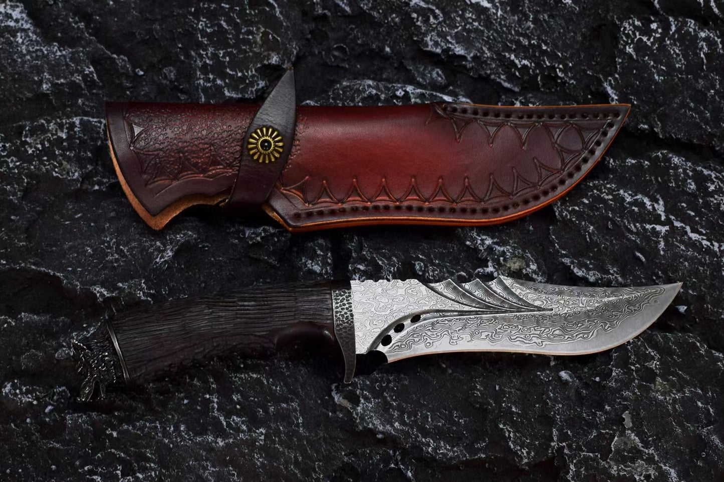 Hunting Damascus Bowie Knife Rescue Survival Knife Collectible Handmade Knife Wolf Head - AK-HT0708