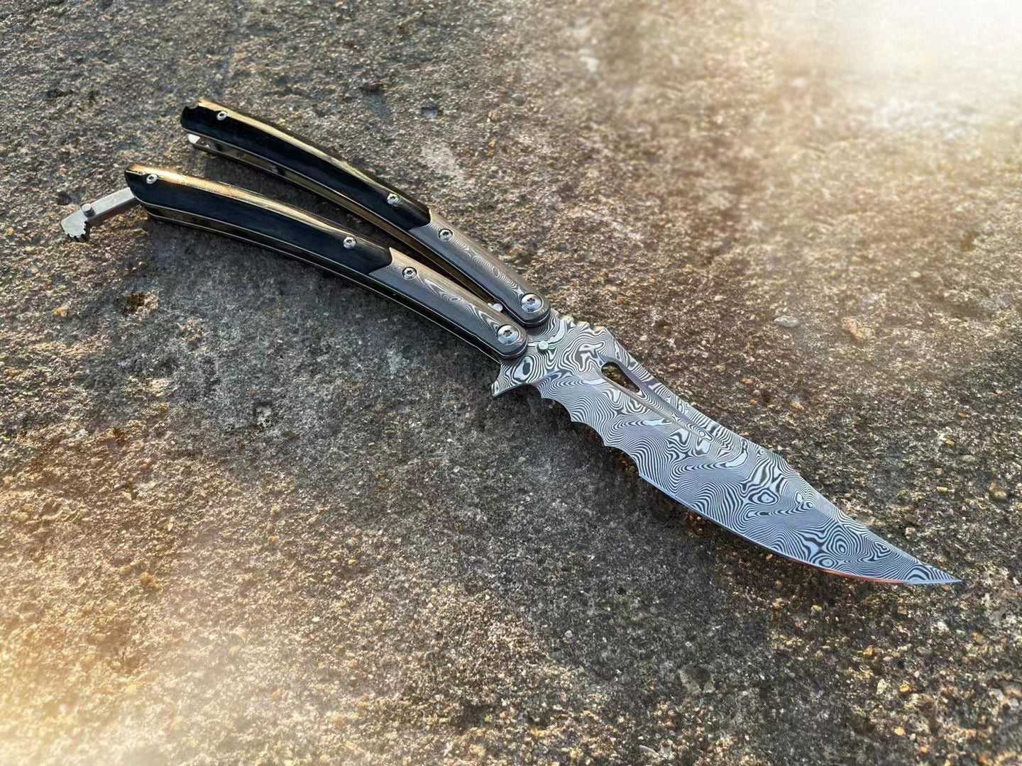 VG10 Damascus Steel Collectible Folding Knife Survival Knife with Bone Handle - AK-HT0755