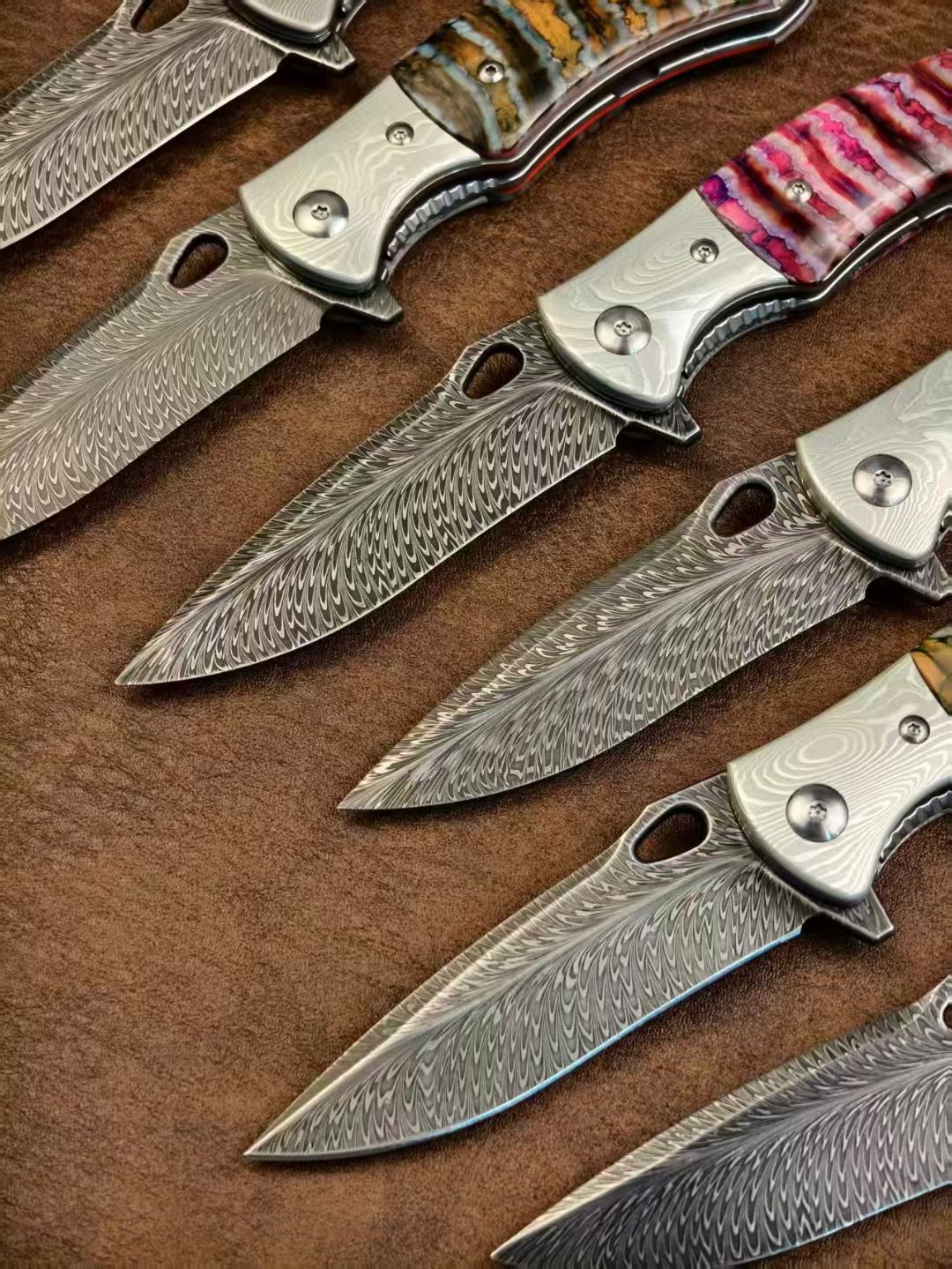 Collectible Feather Knife Folding Pocket Knife Survival Tactical Ball Bearing Flipper with Leather Sheath - AK-HT1010
