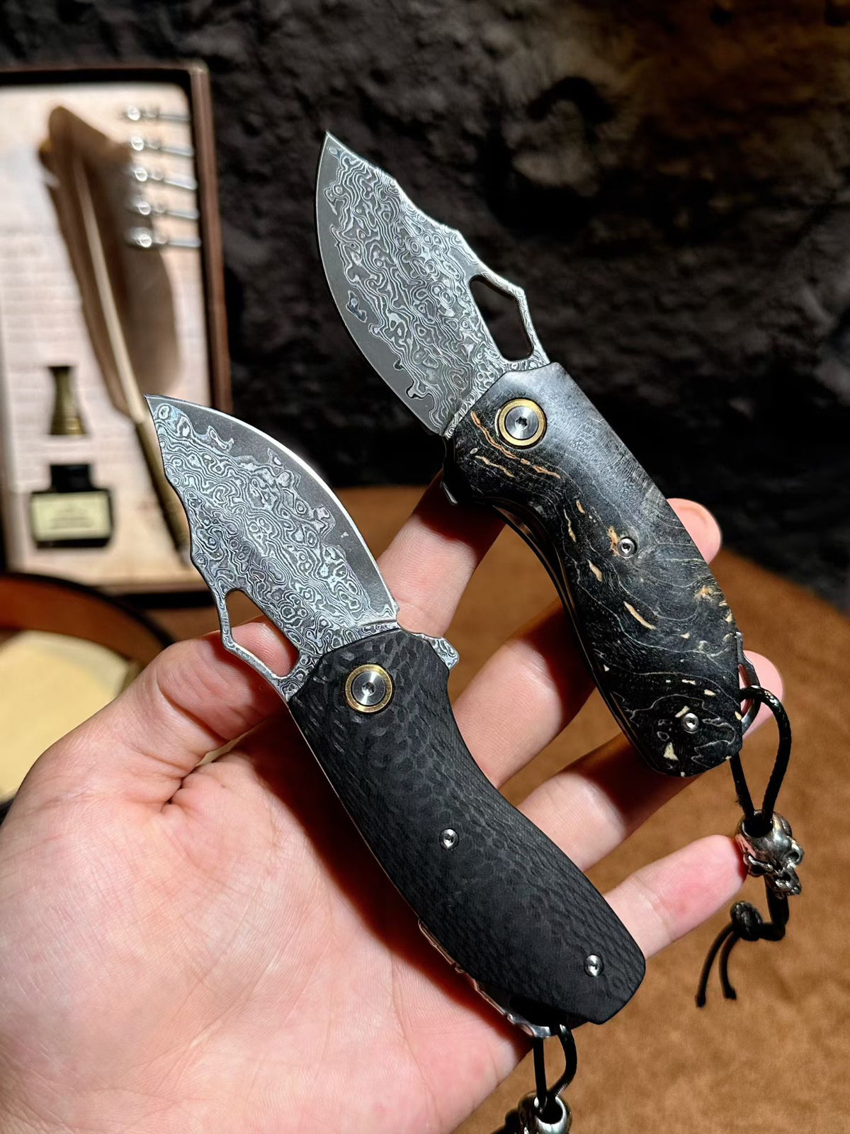Premium Handcrafted 78-Layer Damascus Folding Knife – Ball Bearing Fast Opening - AK-HT0182