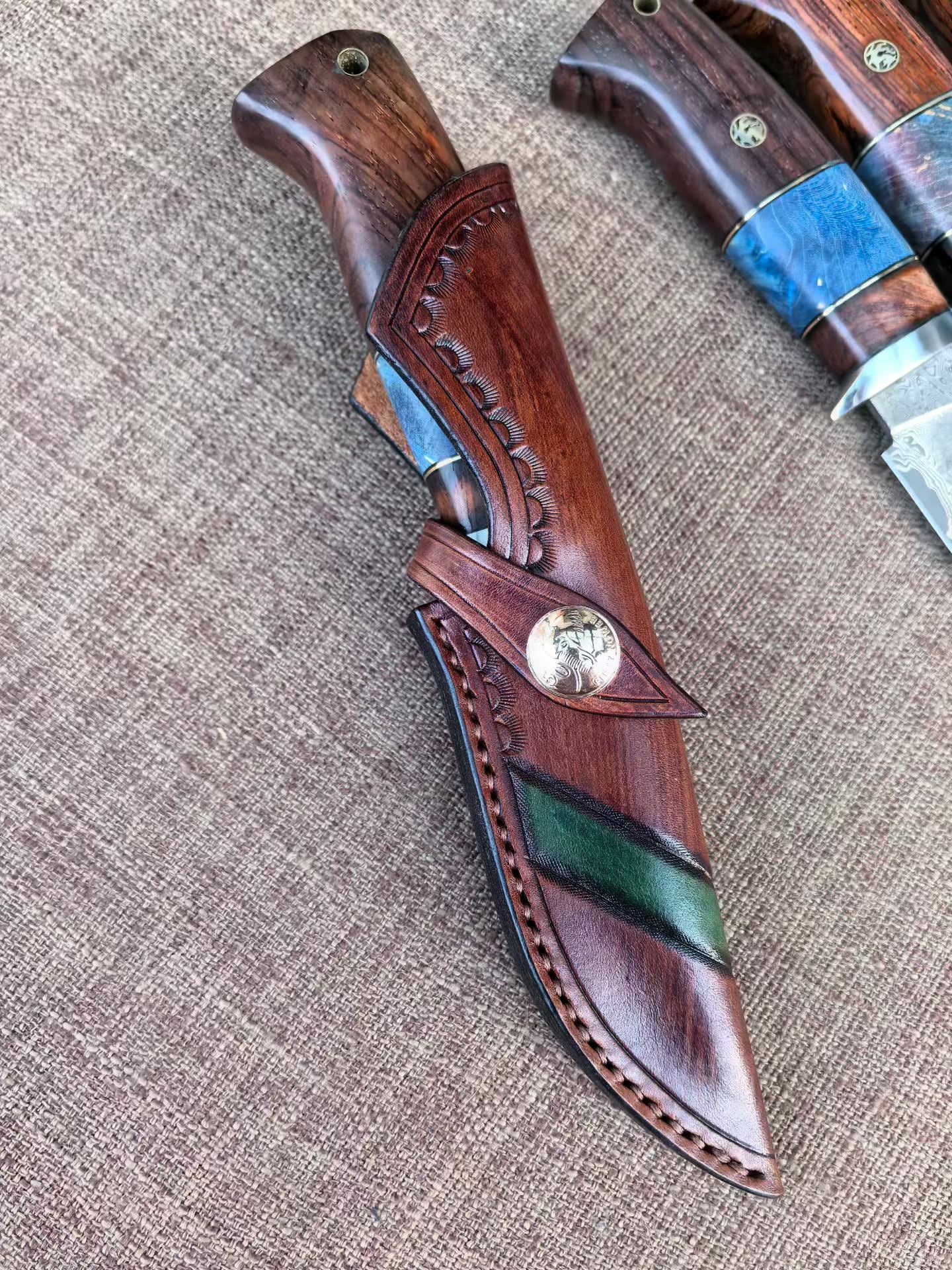 67-Layer Hand-Forged VG10 Damascus Bowie Knife  - AK-HT1053
