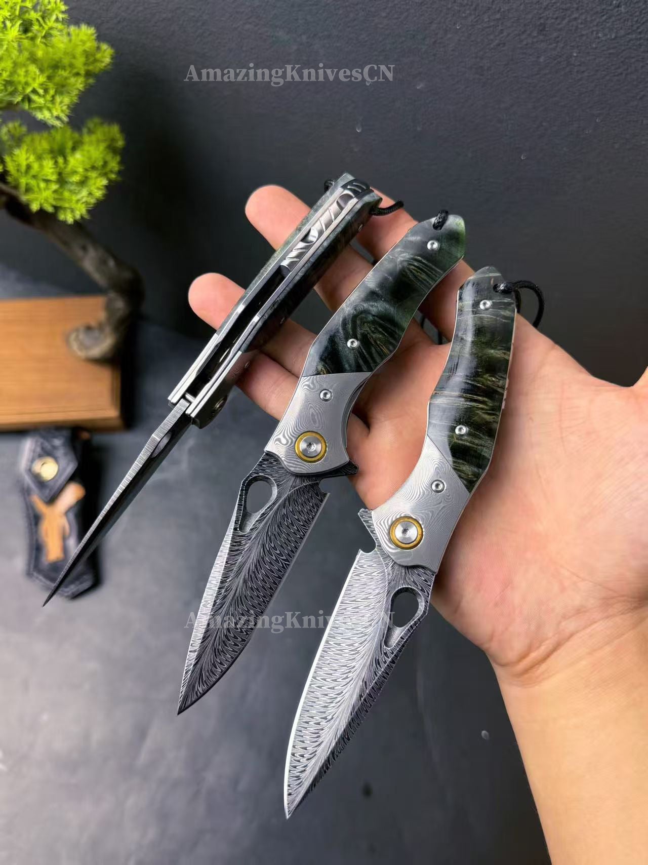 Handcrafted Feather Damascus Pocket Knife Wood Handle -AK-HT0994