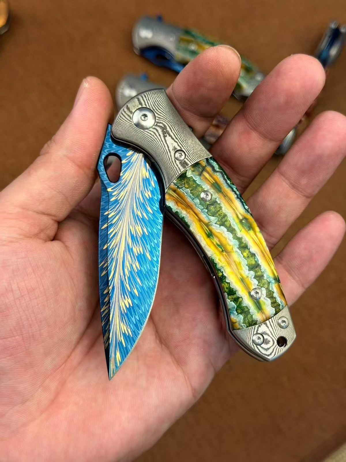 Feather Damascus Steel Folding Knife Mammoth Molar Fossil Handle - AK-HT1041 - R
