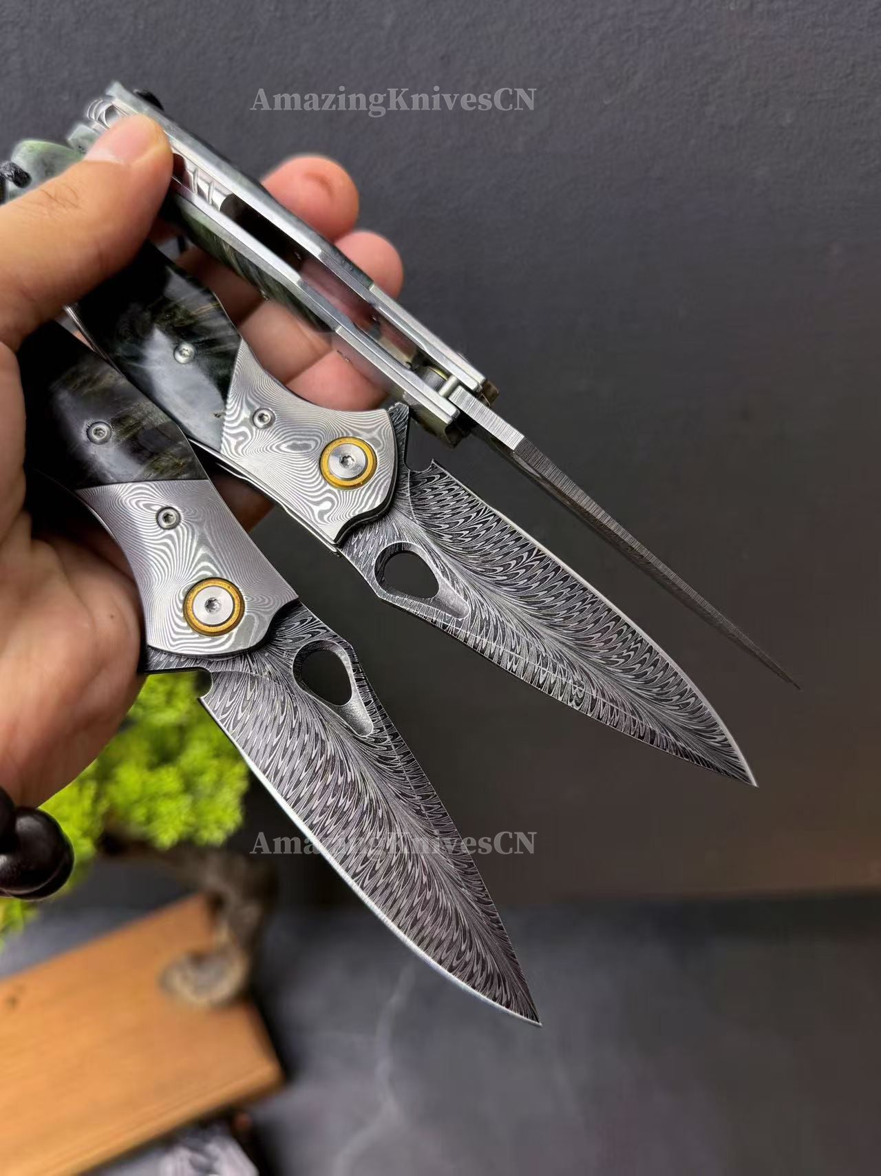 Handcrafted Feather Damascus Pocket Knife Wood Handle -AK-HT0994