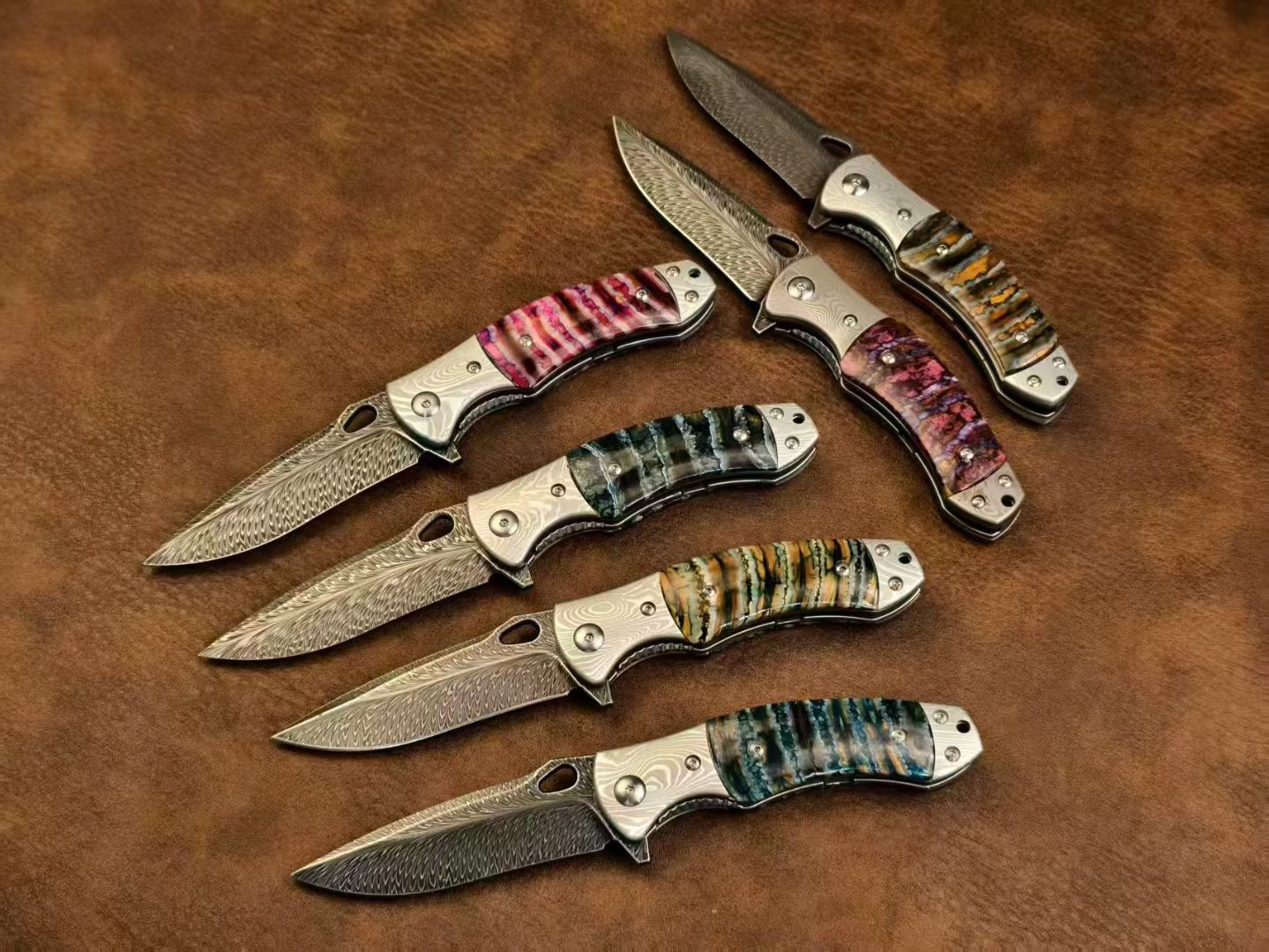Collectible Feather Knife Folding Pocket Knife Survival Tactical Ball Bearing Flipper with Leather Sheath - AK-HT1010